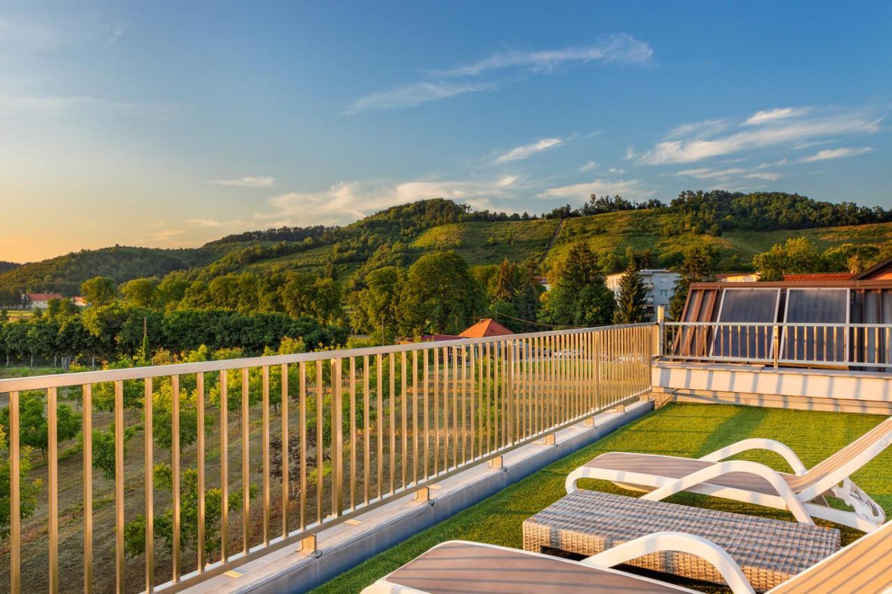Contemporary Apartment With Rooftop Terrace In Maribor Exterior photo